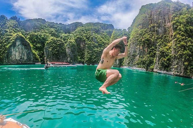 Bamboo Island and Phi Phi Island Full Day Tour From Phuket - Morning transfers: pickup timing and the speedboat ramp-up