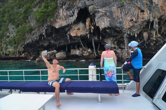 Blu Anda Catamaran to Phi Phi from Phuket - Lunch onboard: fuel with a view, not a rushed afterthought