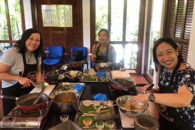 Blue Elephant Thai Cooking Class with Additional Dessert in Phuket - Arrival at Blue Elephant Bar: Herbal Drinks and the 5-Course Game Plan