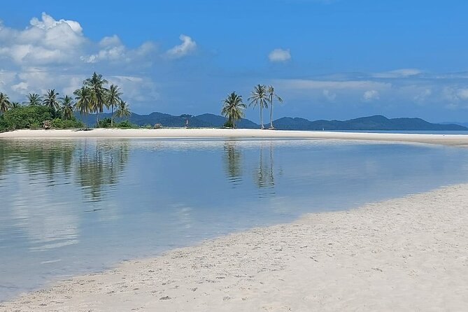 - Comfortable boat for cruising in Phang Nga Bay - The "Must-Do"! - Phang Nga Bay: 42 islands, big cliffs, and bird-nest cliffs you can see close up