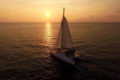 Coral Island & Sunset at Promthep cape by Catamaran Yacht - Coral Island (Koh Hey): your main beach block on white sand