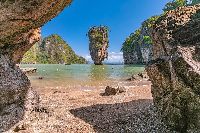 Exclusive Phi Phi, Maya Bay and Bamboo Island by Speed Boat - Monkey Beach: a quick look at wildlife by the cliff
