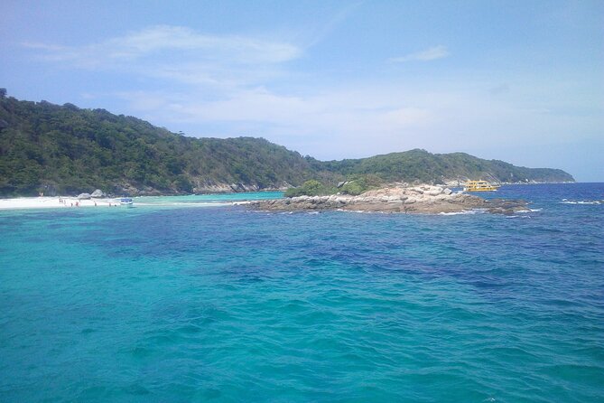 Full-Day Racha Noi and Racha Yai Snorkeling from Phuket - Scuba-and-snorkel mix: how to get the attention you want