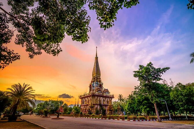 Half Day City Tour Phuket - Wat Chalong: Thai worship and the most meaningful stop