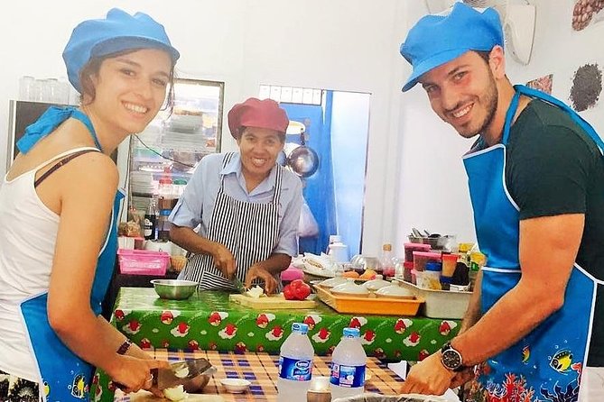 Half-Day Phuket Easy Thai Cooking - Group size: small class energy without feeling private
