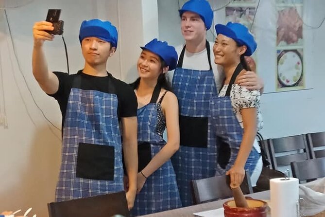 Half-Day Phuket Easy Thai Cooking - The market stop: learn flavors by choosing ingredients