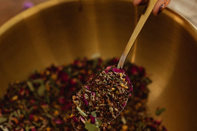 Holistic Ayurveda & Naturopathy Wellness Session - Diet and lifestyle guidance you can use while in Phuket (and beyond)