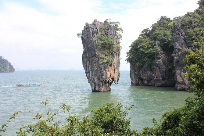 James Bond Island Big Boat Tour from Phuket - Koh Panak / Panak Island and canoeing through Hond Island waters