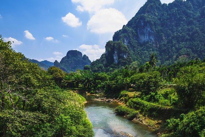 Khao Sok National Park & Samet Nangshe Private Tour from Phuket - The cave stop at Pra Kie Phet: stalactites and a cool break