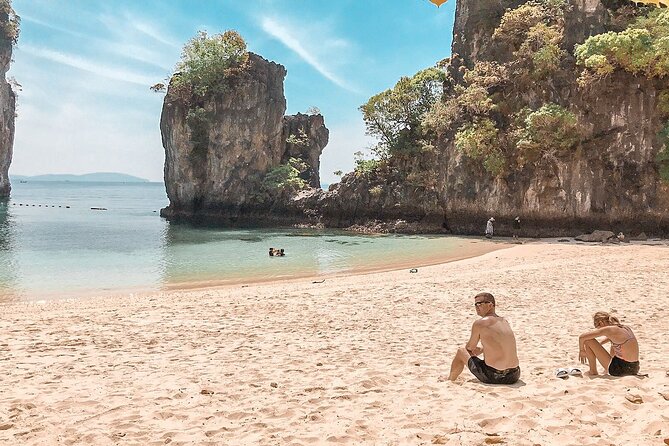Krabi Islands Private Tour - Hong Island: the lagoon with tide-timed access