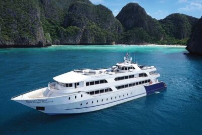 One Way Phi Phi Island Cruise with Normal Seats to/from Phuket - Onboard Comfort With Normal Seats: AC When You Want It