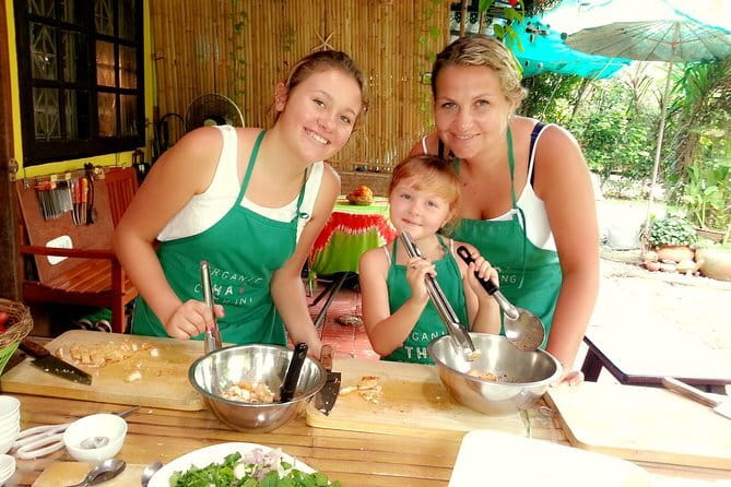 Organic Thai cooking class - Pickup and Phuket transport: plan your timing so you don’t feel rushed