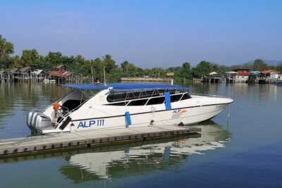 Phi Phi Island Hopping Day Trip by Speed Boat from Phuket - Getting to Phuket Boat Lagoon: transfers that keep the day calm