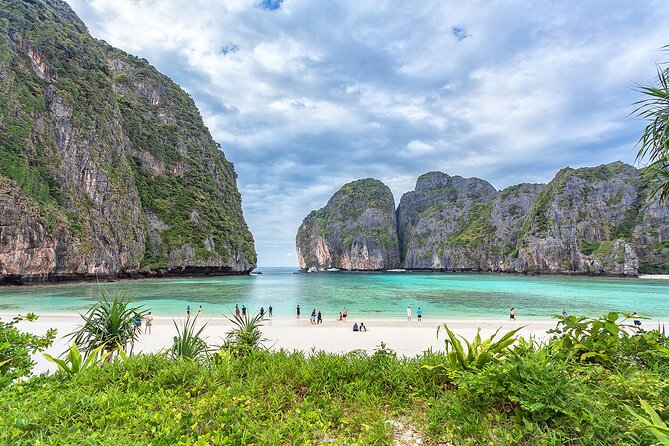 Phi Phi Islands and Khai Islands Snorkeling Tour By Speedboat From Phuket - Round-Trip Transfers, Lunch, and On-Board Extras: The Value You Actually Notice
