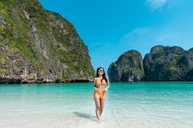 Phi Phi Islands Tour by Luxury Big Boat from Phuket - Tonsai Bay on Phi Phi Don: the sightseeing hub and beach time reality