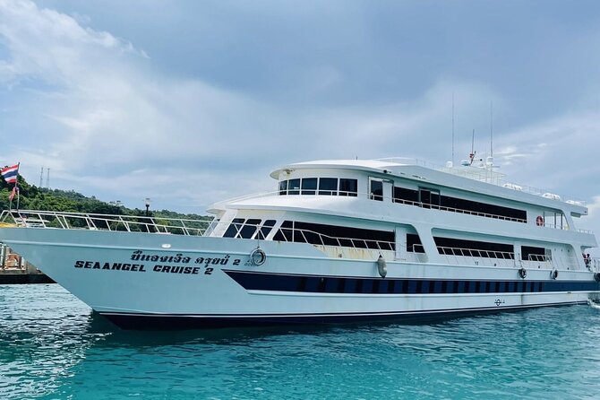 Phi Phi Islands Tour by Luxury Big Boat from Phuket - Lunch at Sea Society and onboard snacks: where the meal can make or break it