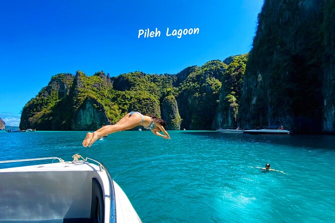 PHI PHI & MAYA & BAMBOO Premium Catamaran Max 28 pax - Snorkeling at Phi Phi Don: Your Best Chance for Clear Water Views