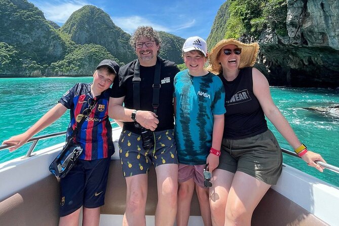 Phi Phi, Maya Bay, Khai Island & Seaview Lunch PREMIUM TRIP - Phi Phi Don: Buffet Lunch and Island Time