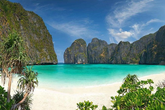Phi Phi Sunrise Premium Tour - Koh Phi Phi Le: Monkey Island and Loh Samah Bay