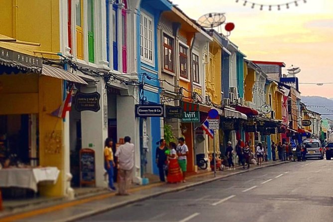 Phuket City Tour Half Day ( Best Seller ) 7 Points - Cashews and souvenirs at Phuket Cashew Nut Factory: value if you like to bring home food