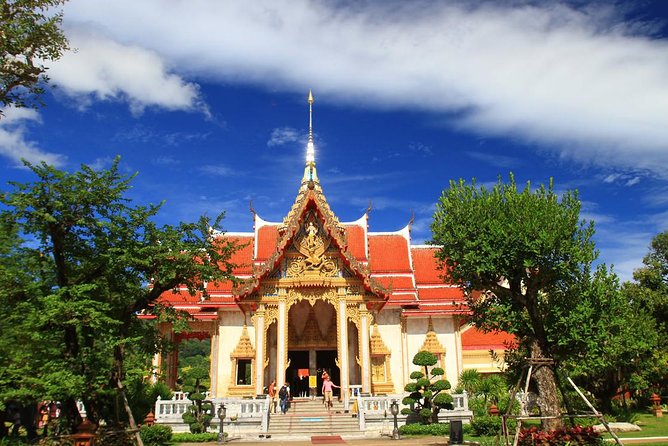 Phuket City Tour: Wat Chalong, Big Buddha and Landmark - Big Buddha Phuket: The 45-Metre Landmark and Photo Reality