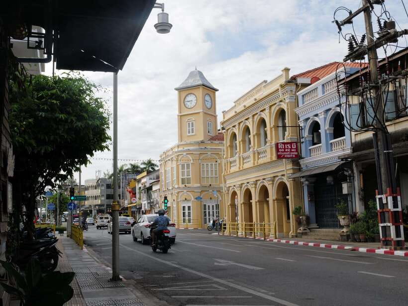 Phuket City Tour with Viewpoints, Temples & Elephant Feeding - Hotel Pickup and Small-Group Comfort (Up to 8 People)