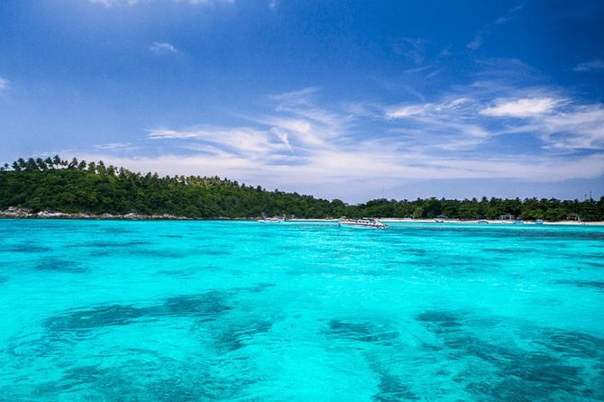 Phuket Dolphin Quest: Racha & Maiton Island Expedition - Who should book this island trip with dolphins in the plan