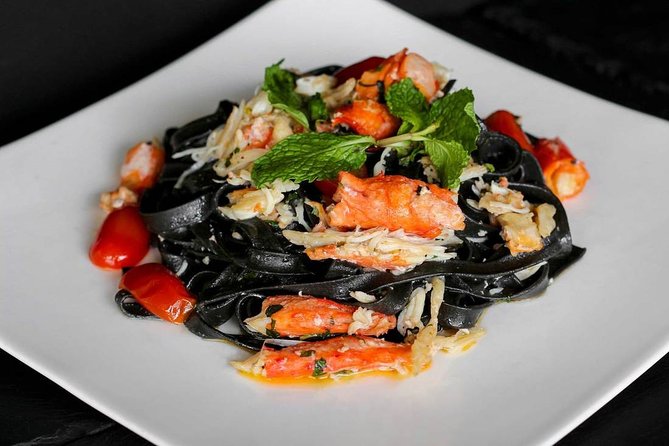 Phuket: Fine Italian Dining Experience with a View at La Gritta - Atmosphere and dress code: what the room is like