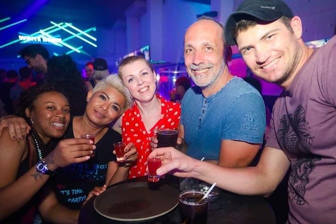 Phuket Guided Pub Crawl - How long is the whole night, really?