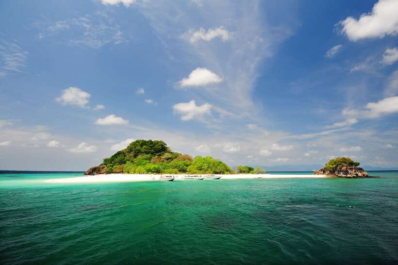 Phuket: James Bond Island by Longtail Boat Small Group Tour - Ko Panyi floating village lunch: eating where life happens