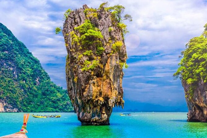 Phuket: James Bonds, Naka Islands with Lunch and Sea Cave Canoe - Stop 3: James Bond Island and the Golden Gun Rock