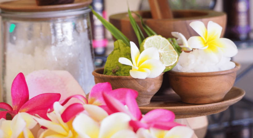 Phuket: Maha Cheeva Thai Massage: E-Voucher - A simple Phuket day plan for a 1-day voucher