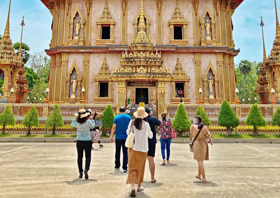 Phuket Old Town : Food | Art | Town :Travstore OG F.A.T Tour - The street art walk: decoding walls without getting lost