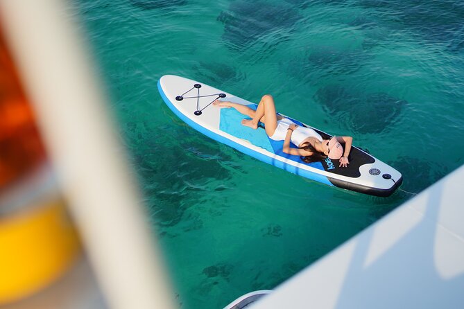 Phuket: Phi Phi, Bamboo & Maiton Speed Catamaran Tour - Food, Drinks, and What to Do Between Stops