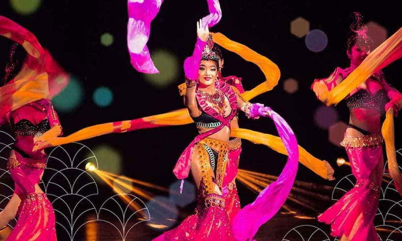 Phuket: Simon Cabaret Show Tickets Optional First 3 Rows - Simon Cabaret in Patong: What the 90 Minutes Feels Like