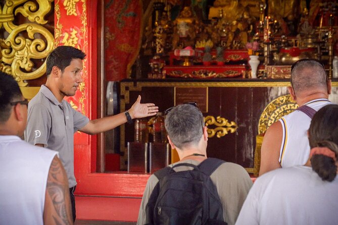 Phuket: Wat Chalong, Karon Viewpoint and old Town Guided Tour - Wat Chalong: the big temple experience without the guesswork