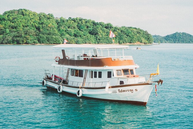 Premium James Bond Island by Big Boat with Canoeing - Boat Comfort: Big Boat Helps, But It Can Still Get Packed