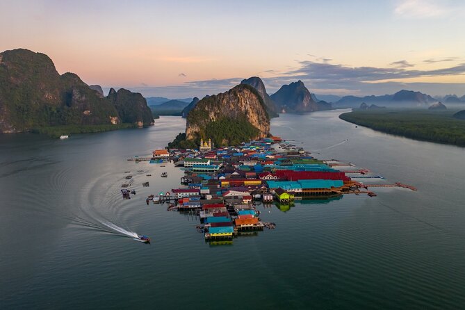Premium James Bond Island By Speedboat from Phuket - Lunch on the floating village: what to expect and how to dress