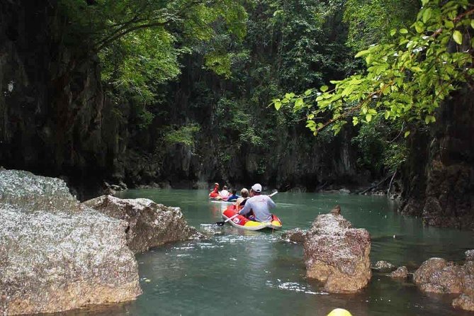 Premium/Regular James Bond islands tour and canoeing, 5 islands - Phang Nga Bay sightseeing: limestone pass on the way