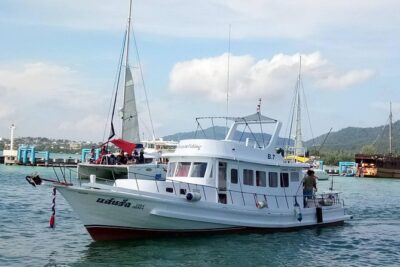 Private Boat Fishing TROLLING & SPINNING From Phuket - From Ao Chalong Pier to Racha Yai: the morning trolling rhythm