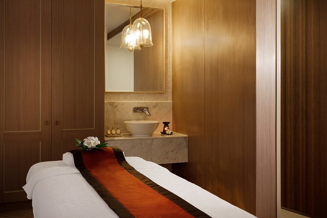 Private Royal Siam Thai Package with Thai Massage in Phuket - Coconut Scrub (30 Minutes): The Start That Sets the Tone