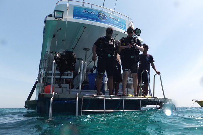Refresher scuba diving trip, 3 dives at Racha Noi and Racha Yai - Equipment, tanks, and instructors who keep you comfortable