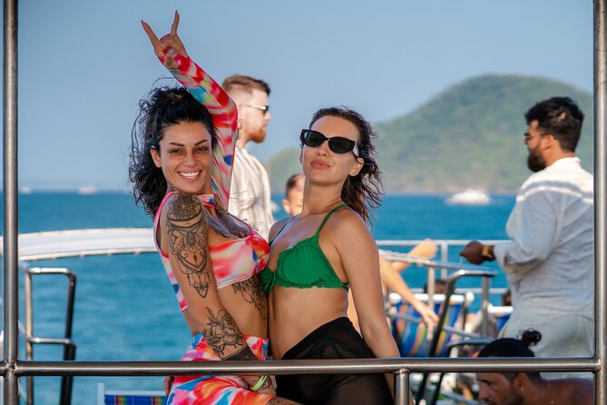 Sailaway Boat Party Phuket - What you get for the money: drinks, buffet, and DJ time