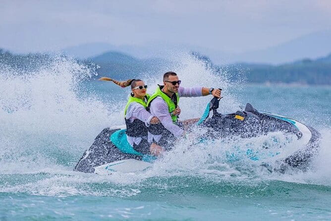Scenic 9 Island Jet Ski Ride with Monkey Spotting from Phuket - Coconut Island and Ao Po Grand: the fast start and the first good photos
