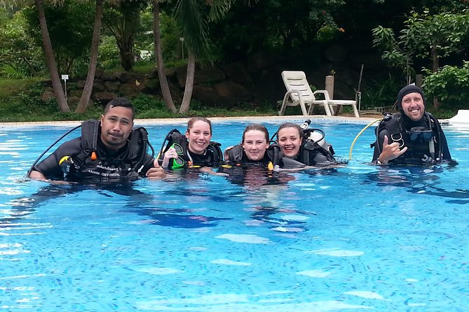 Scuba diving Pool lesson for beginners (1 hour ) - Inside the 1-hour pool session: what you’ll practice