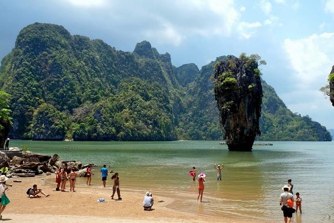 Sea Cave Canoeing & James Bond Island by Big Boat (Best Tour) - Lunch at the floating village-style stop: halal buffet plus cold drinks