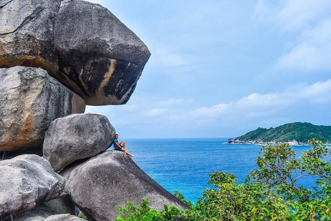 Similan Islands Snorkeling Day Tour from Phuket - Ko Similan and Sail Rock: the viewpoint break