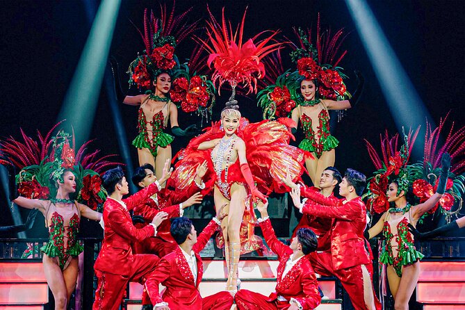 Simon Cabaret: Phuket’s Ladyboy Glamour Show - Drinks, snacks, and planning your evening in Phuket