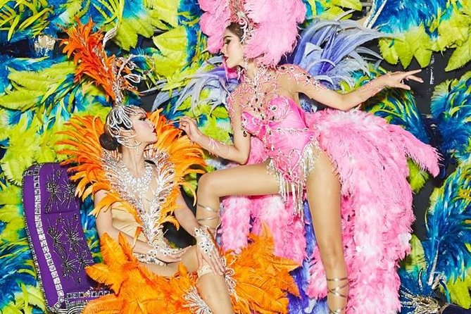 Simon Cabaret Show in Phuket - Photos After the Show: Fun Souvenir or Costly Surprise?