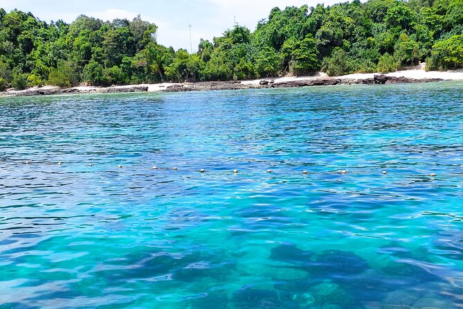 Sun & Sunset Dinner Cruise - Combine the best of both worlds - Stop 2: Two island snorkeling areas with fish spotting and floating breaks